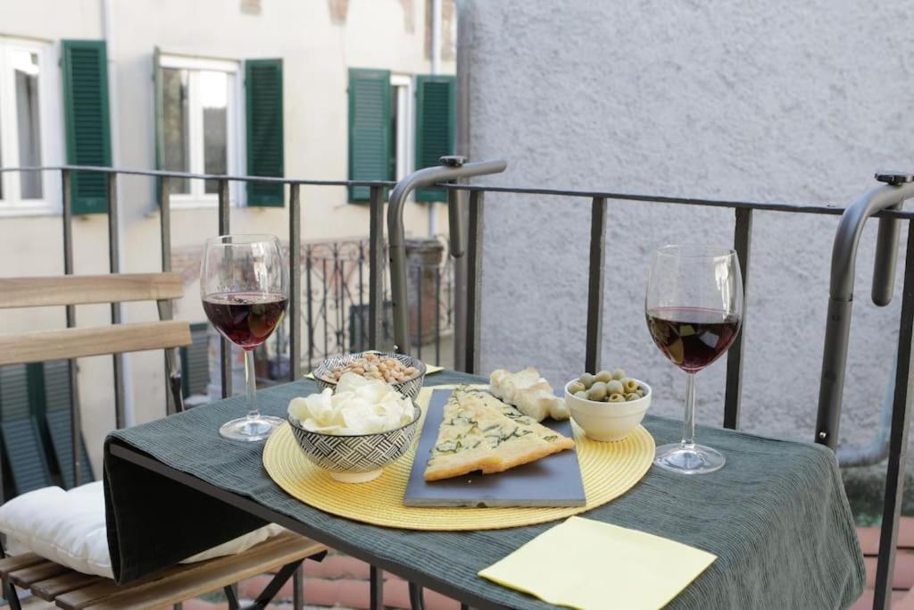 *New Attic*-Lucca Citycenter-Balcony-Netflix エクステリア 写真