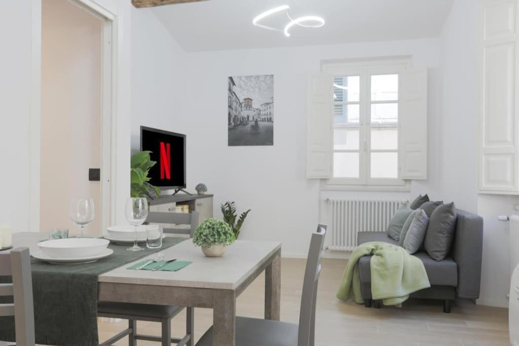*New Attic*-Lucca Citycenter-Balcony-Netflix エクステリア 写真